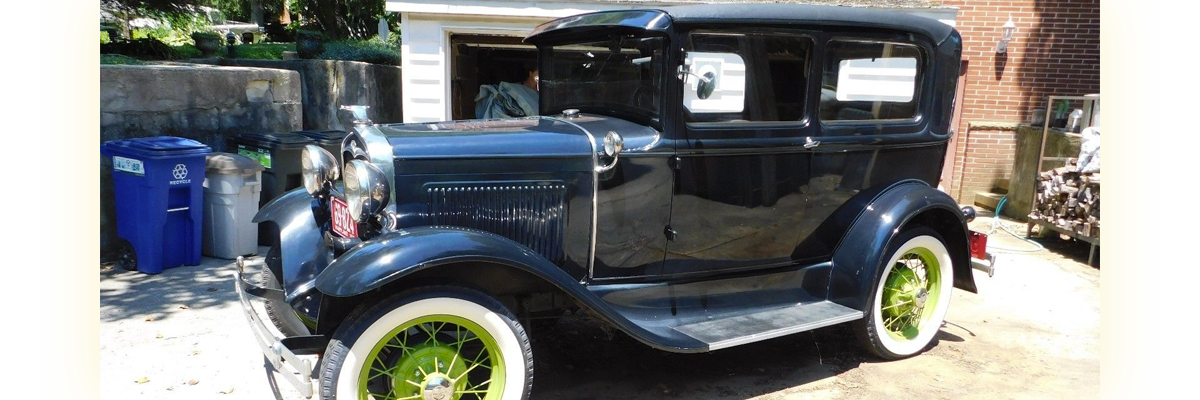 1931 Ford Model A Deluxe Sedan