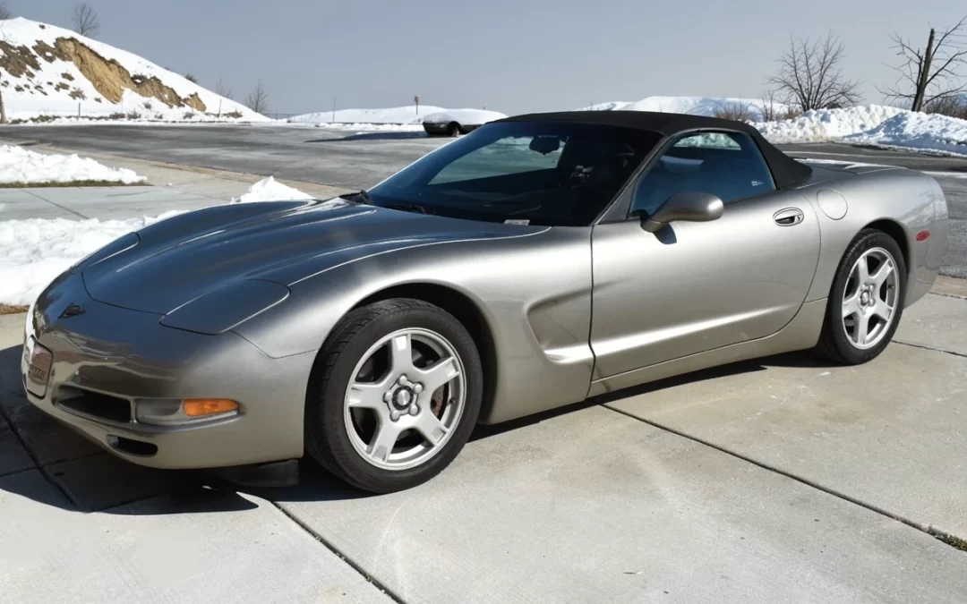 1999 Chevrolet Corvette Convertible C5 5.7 L V8 Automatic